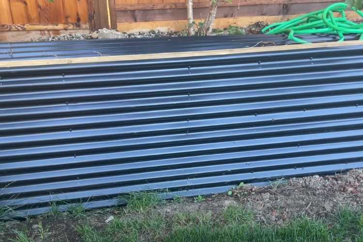 corrugated metal retaining wall